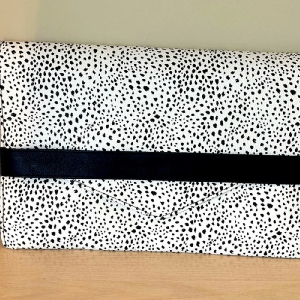 Thirty-One Dainty Black & White Speckled Laptop/Tablet Sleeve Case